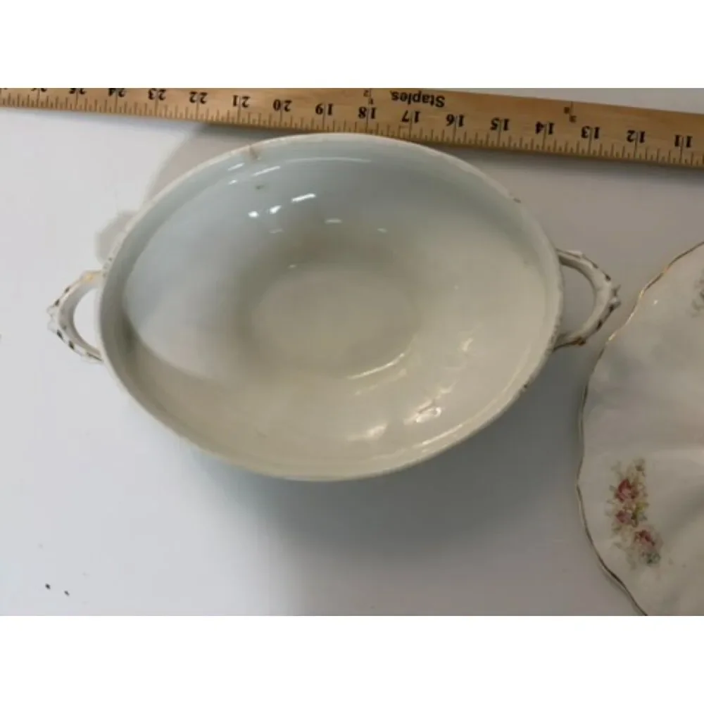 Vtg Homer Laughlin Virginia Rose Covered vegetable dish